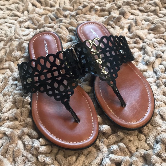 Liz Claiborne Shoes - NWOT Liz Claiborne sandal with slight heel.